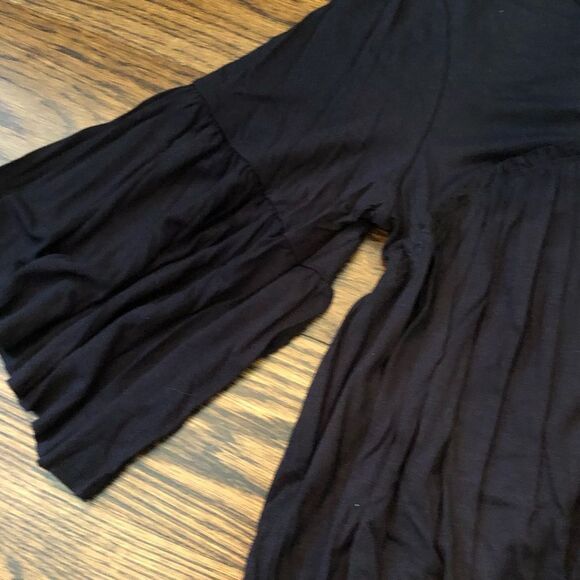Black 3/4 Sleeve Bell Sleeve Empire Waist Tunic S-M-L - Picture 10 of 13